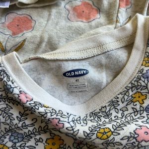 Toddler pj bundle  size 4 0ld Navy, little carter,